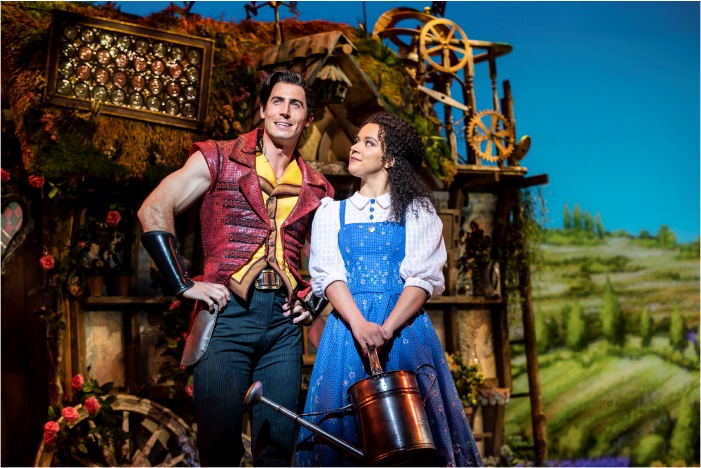 tom as Gaston