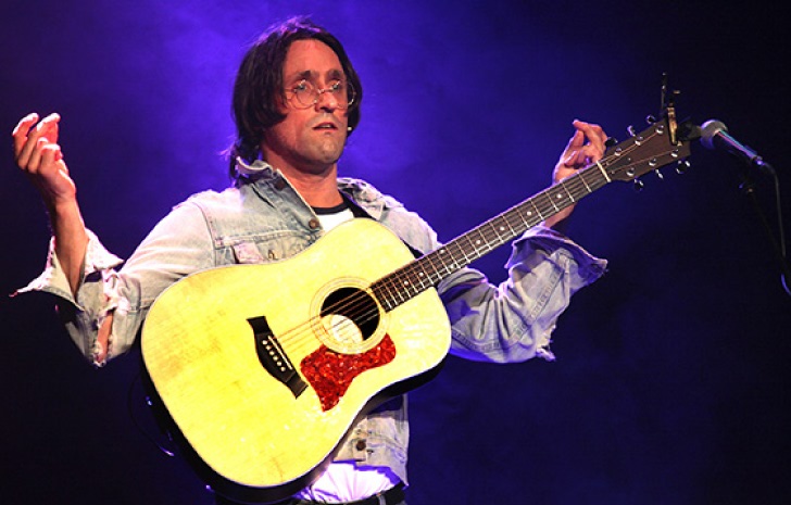 Daniel Taylor as Lennon