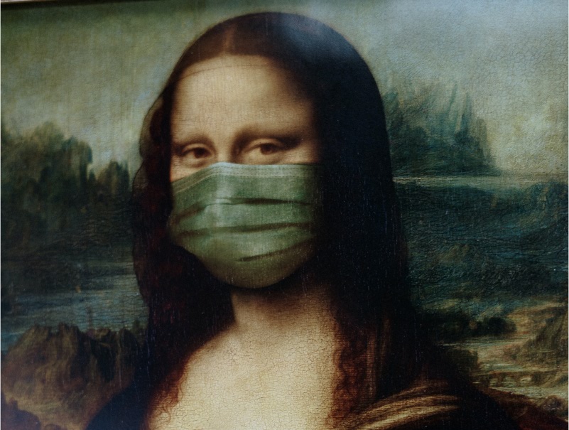 mona lisa in mask